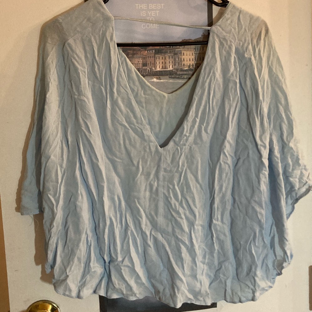 Tops - Picture 5 of 8